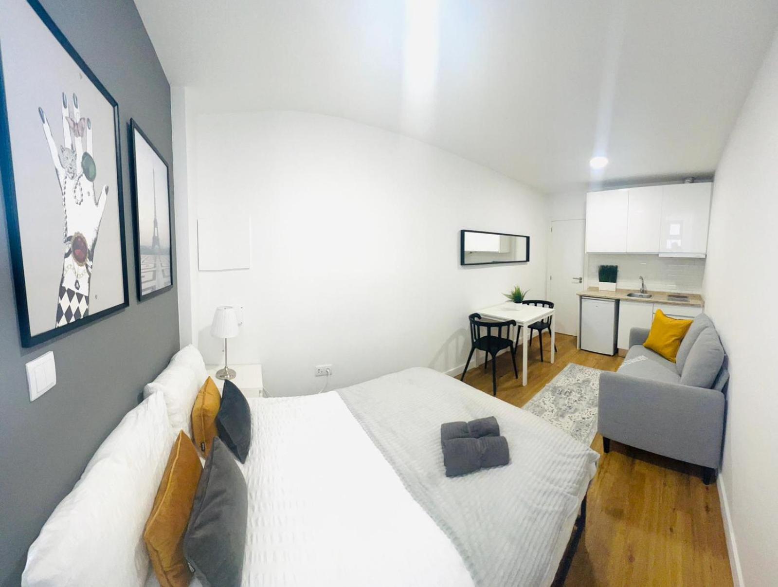 Lisbon, Location, Ideal For Tourists Apartment